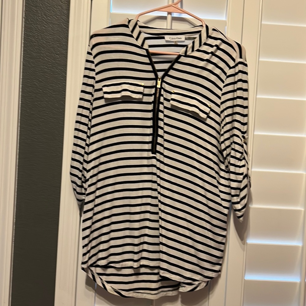 Women’s Medium Calvin Klein striped shirt with gold accents